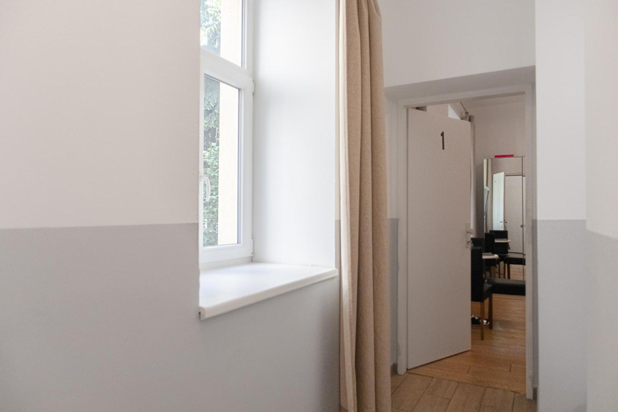 Lovely 2Br Shared Apartment, Enkplatz U3, 15Min To Center Bécs Kültér fotó