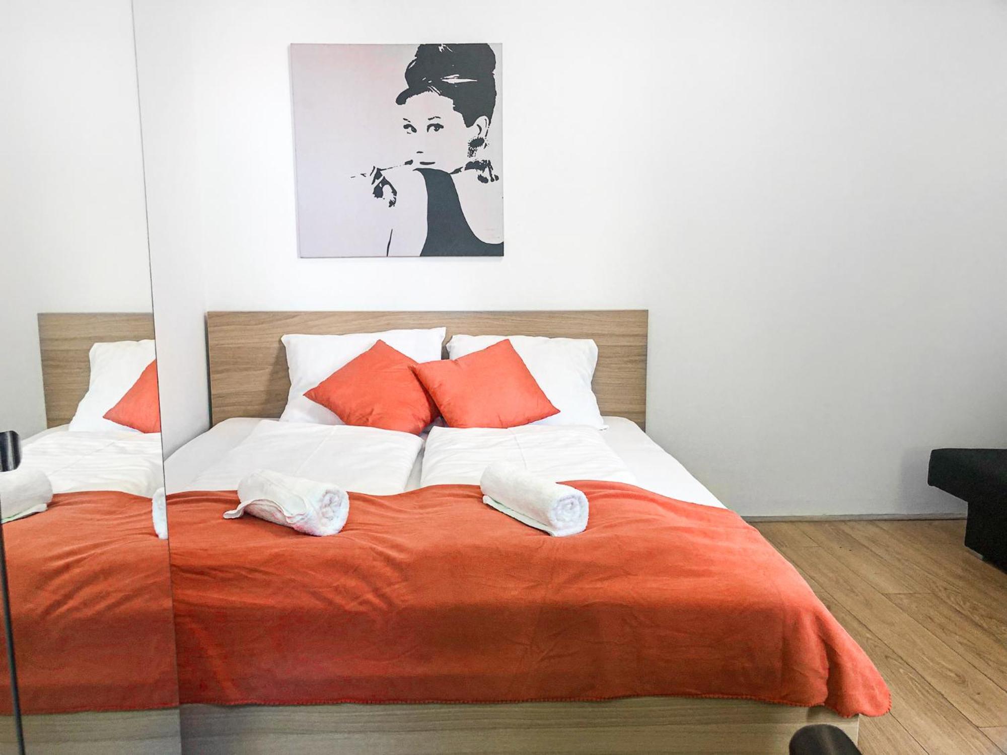 Lovely 2Br Shared Apartment, Enkplatz U3, 15Min To Center Bécs Kültér fotó