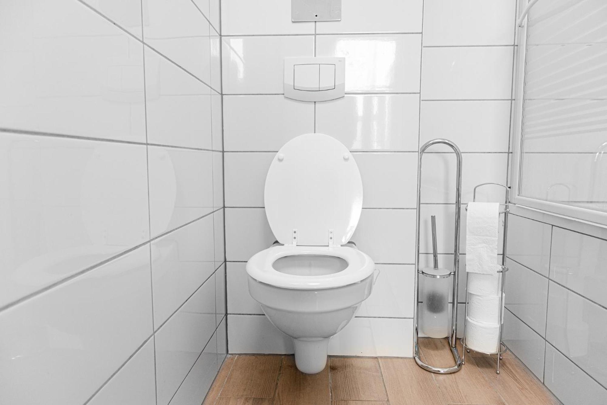 Lovely 2Br Shared Apartment, Enkplatz U3, 15Min To Center Bécs Kültér fotó